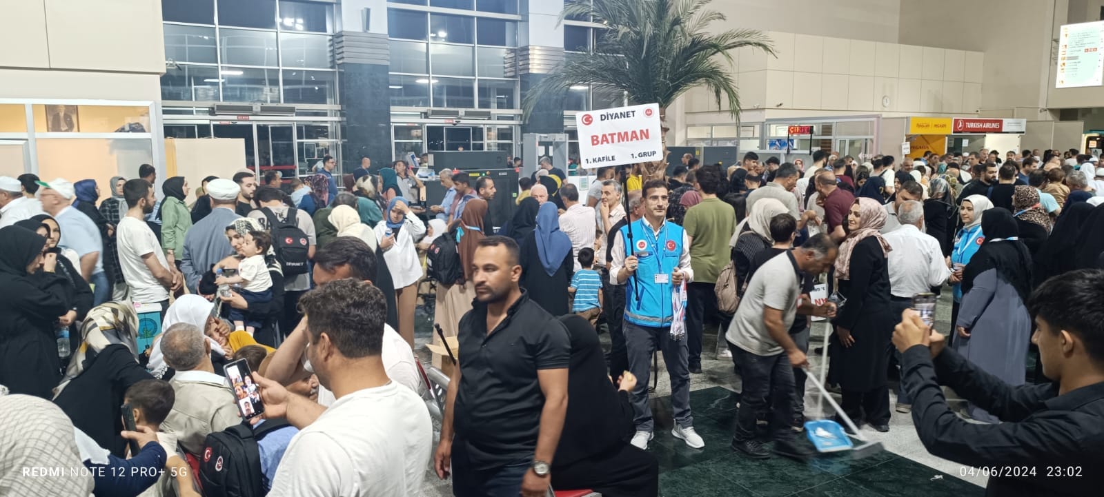 Hacı adayları kutsal topraklara uğurlandı