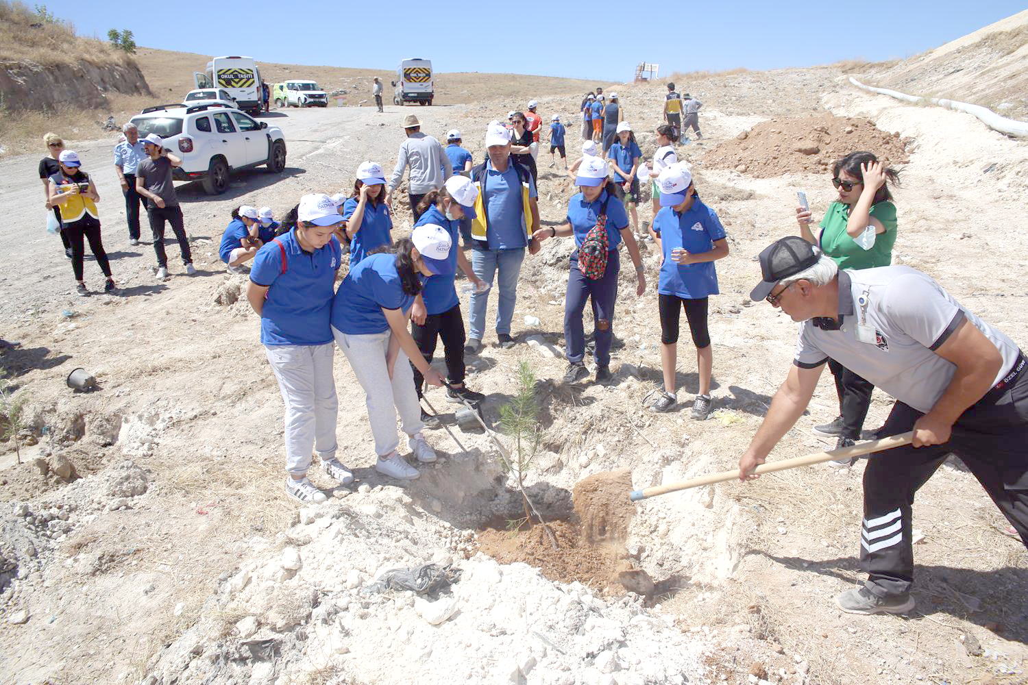 Öğrencilere çevre bilinci anlatıldı
