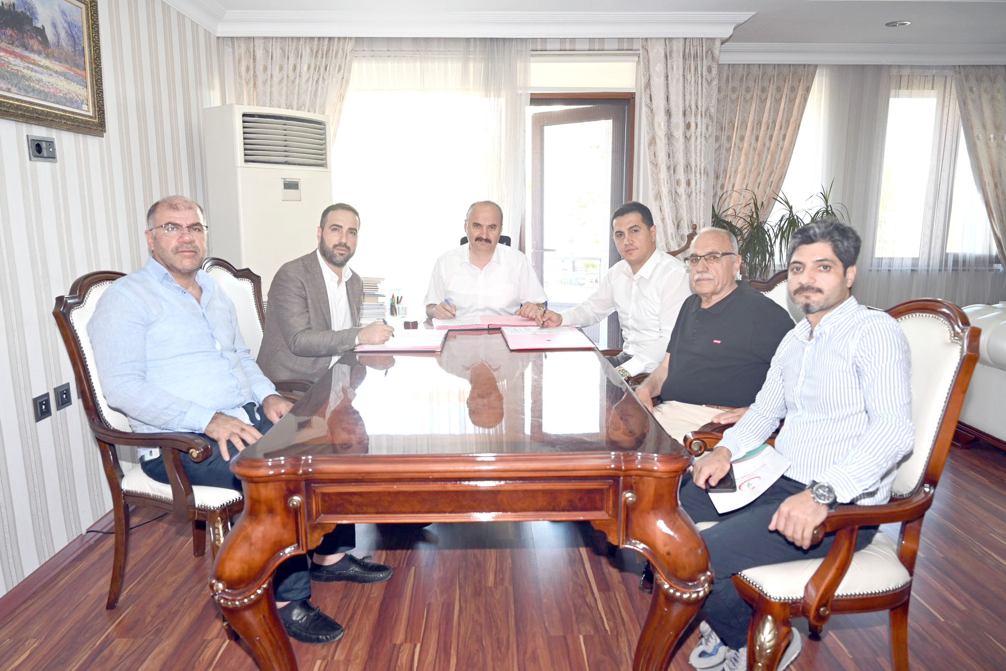 Şaşmaz ailesi Gercüş’te Aile Sağlık Merkezi yapacak