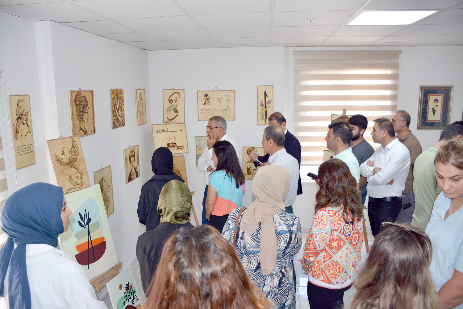 Üniversite öğrencileri yılsonu hünerlerini sergiledi