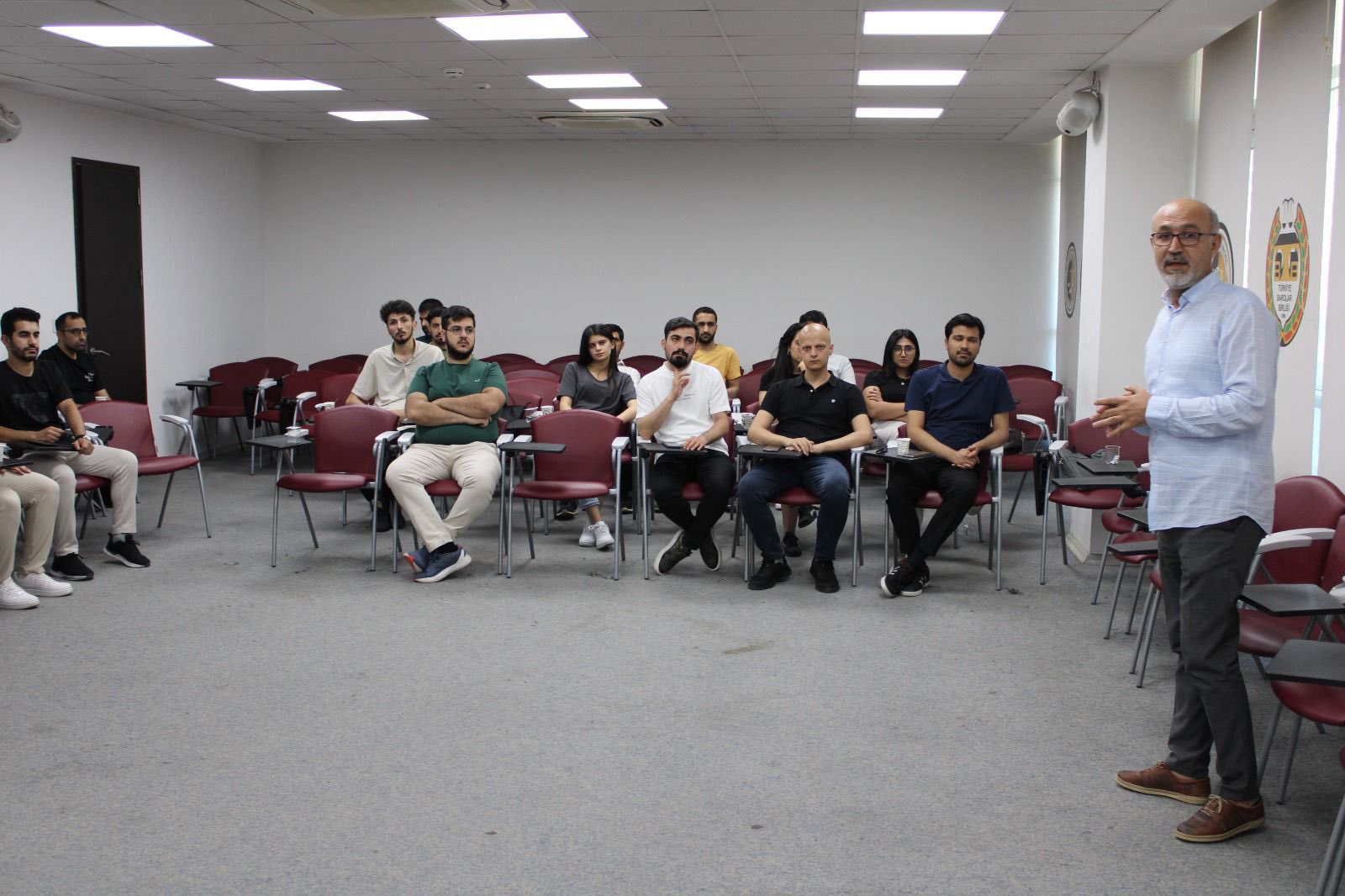 Stajyer Avukatlara Anayasa Mahkemesine başvuru semineri