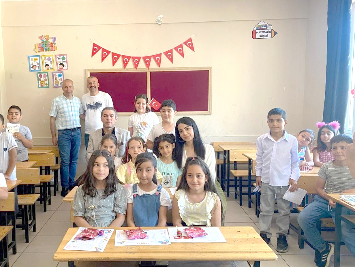 BAŞKAN DEMİR, “HAYALLERİNİZ DAİMA BÜYÜK OLSUN”