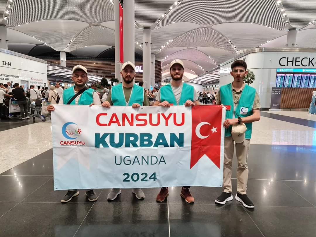 Cansuyu kurban gönüllülerini yolcu etti