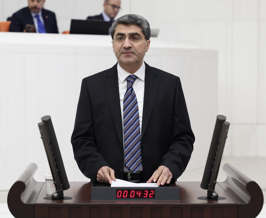 Ekmen: “Bütün vatandaşlarımızın Kurban Bayramı’nı kutluyorum”