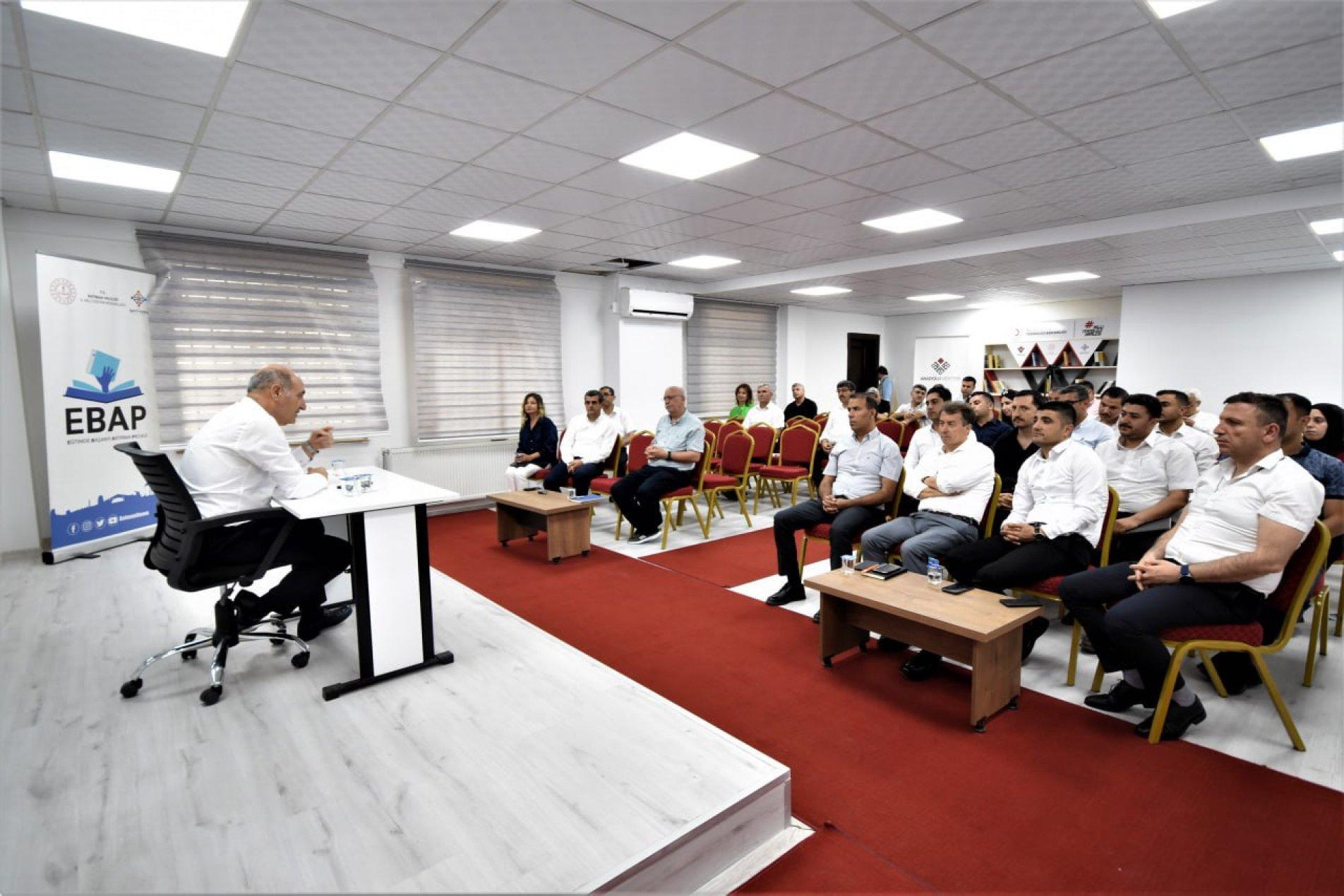 İdareci ve Eğitim Müfettişlerine EBAP bilgilendirme toplantısı yapıldı