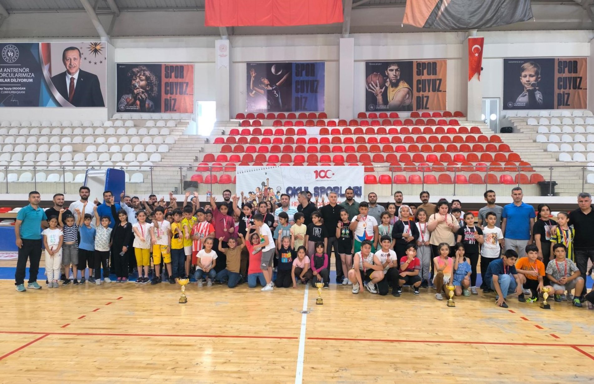 İlkokullar arası fiziksel etkinlik oyunları sona erdi