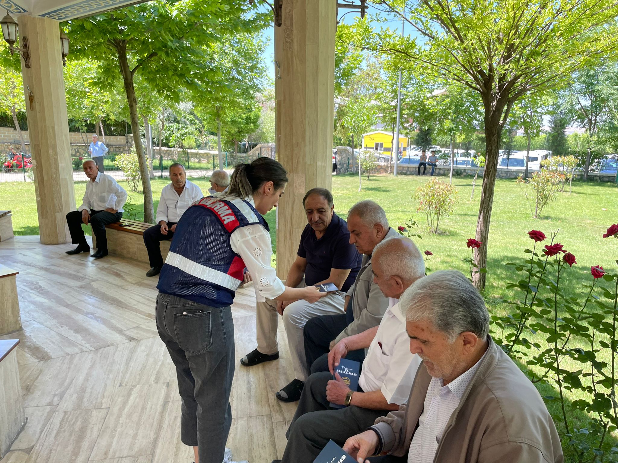 ‘Kadına El Kalkamaz’ bilgilendirme faaliyeti