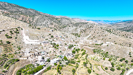 Köyler yeni yollara kavuşuyor