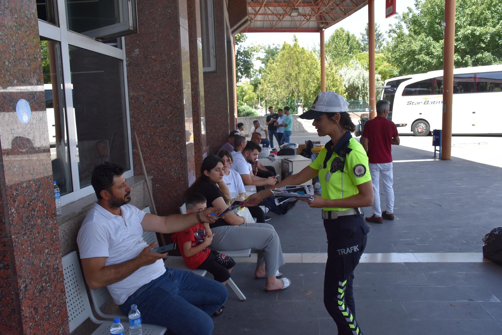 KURALLARA UYALIM, YOLUN SONU BAYRAM OLSUN
