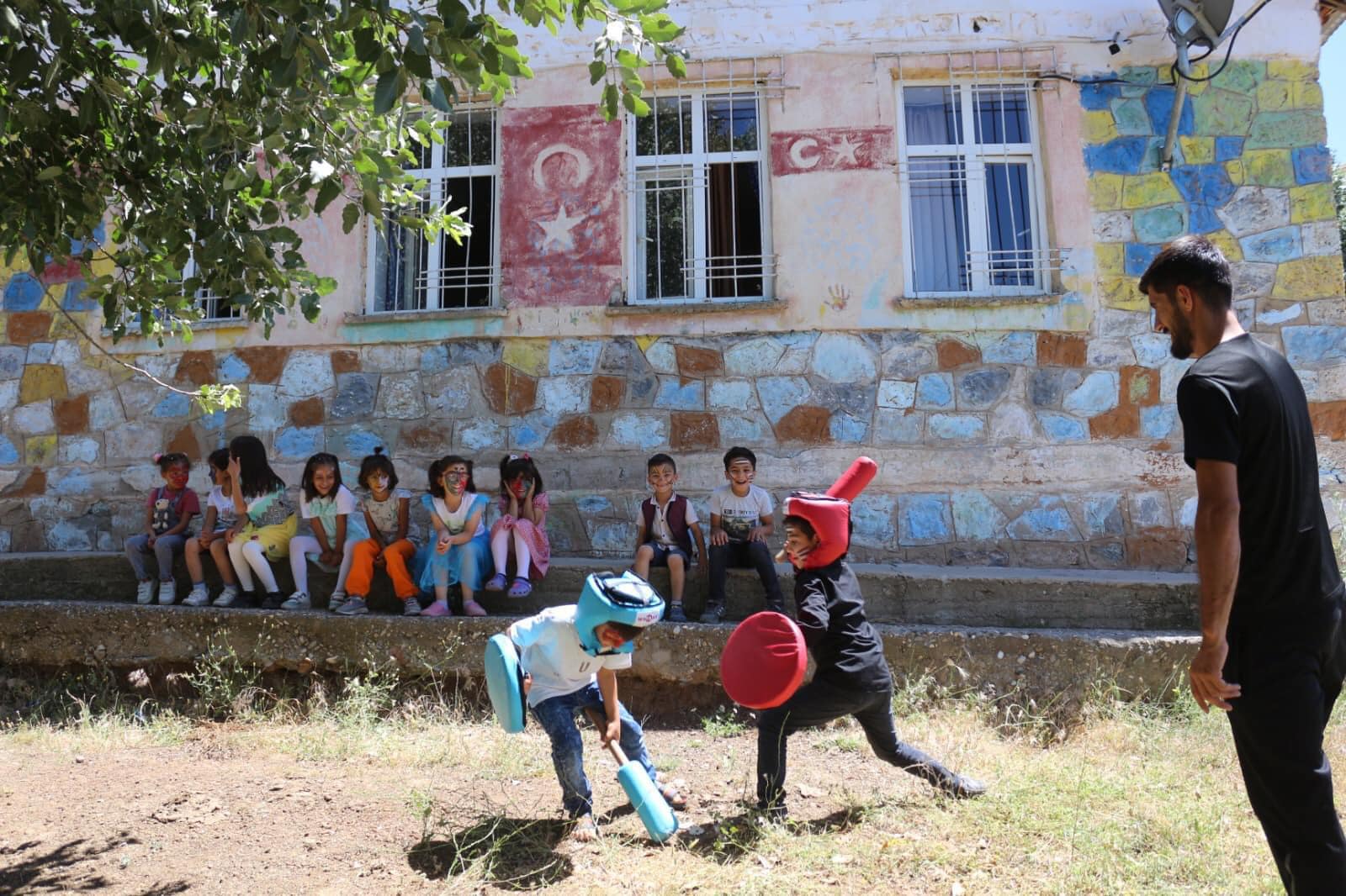 ‘Merkezim Her Yerde’ Cumhuriyet İlkokulundaydı