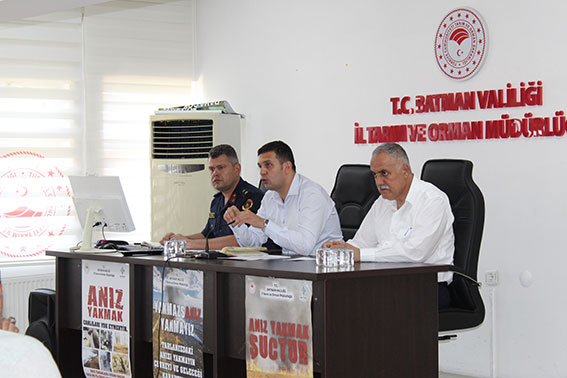 Muhtarlar anız yangınlarıyla mücadele konusunda bilgilendirildi