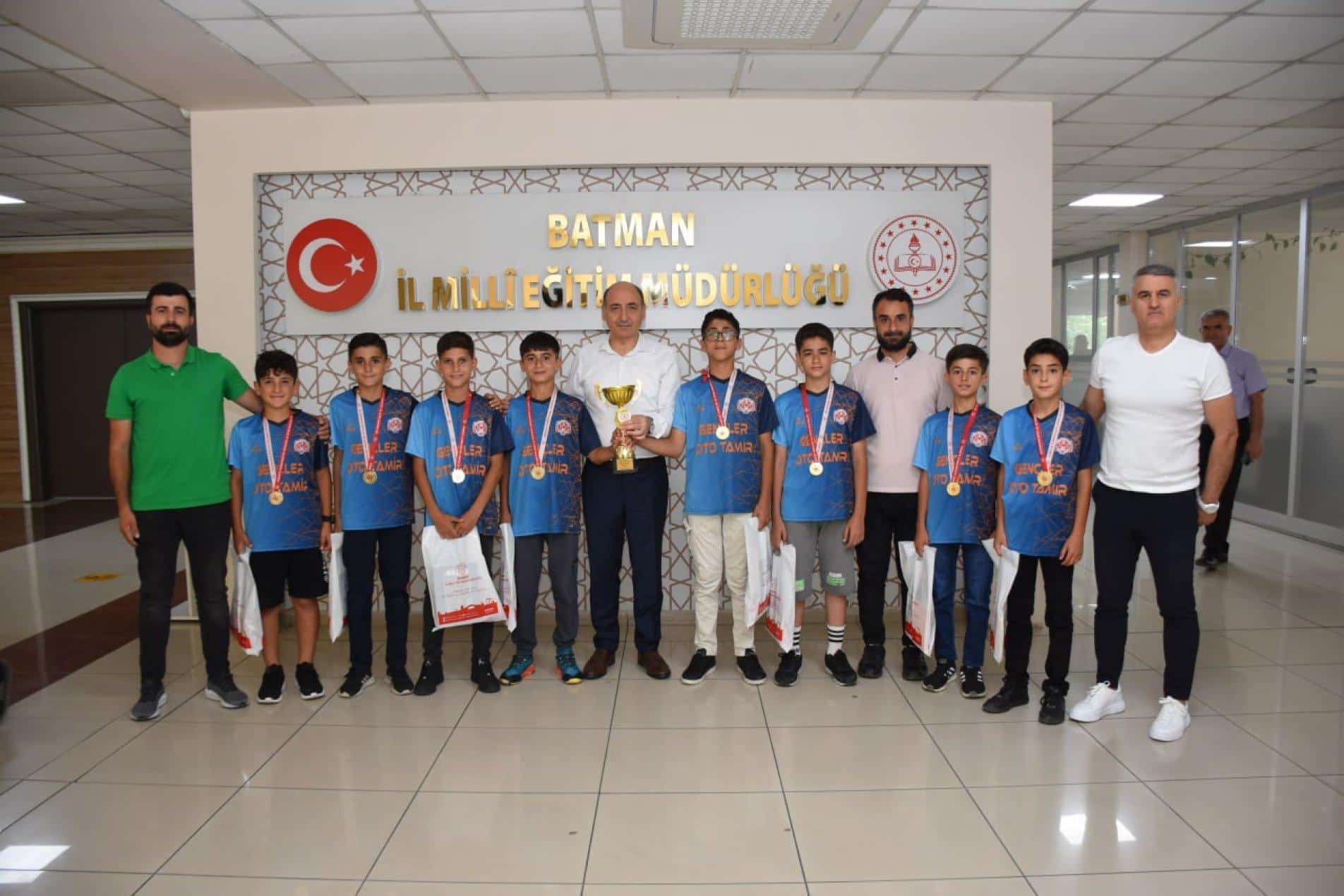 Prof. Dr. Aziz Sancar Ortaokulu Türkiye Ragbi Şampiyonu Oldu