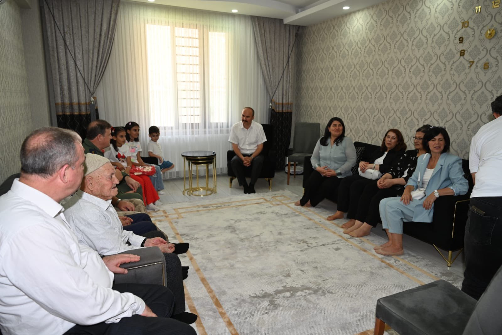 Şehit ailelerine Bayram ziyareti