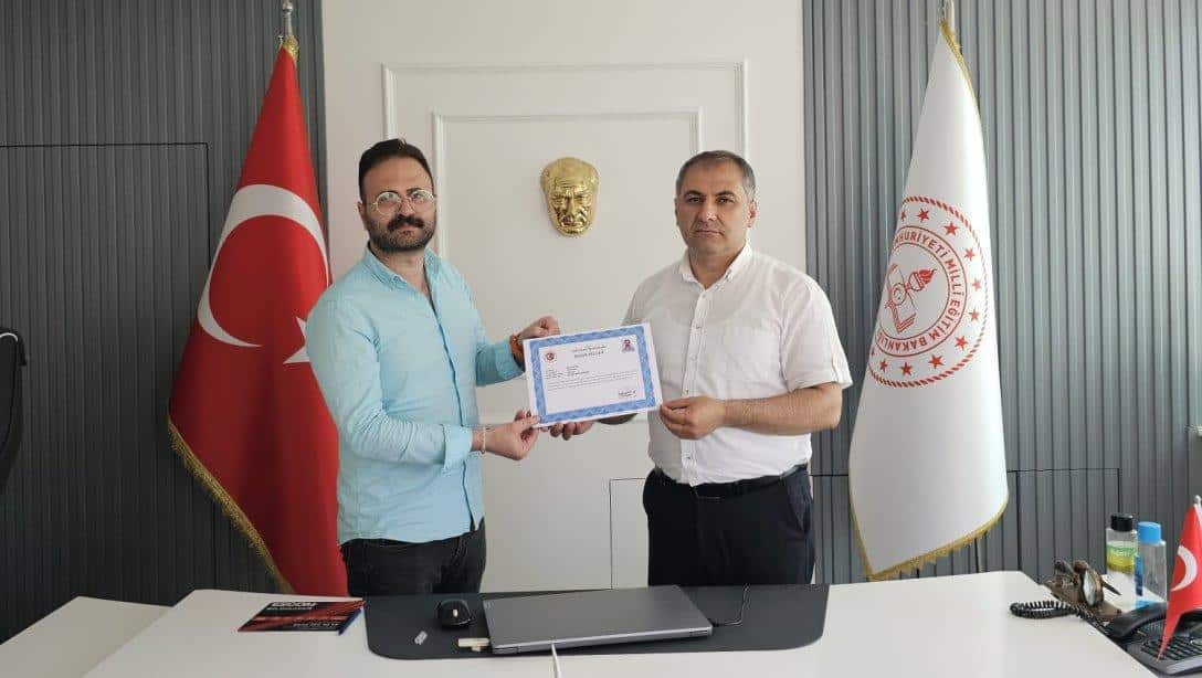 Öğretmenlere başarı belgesi