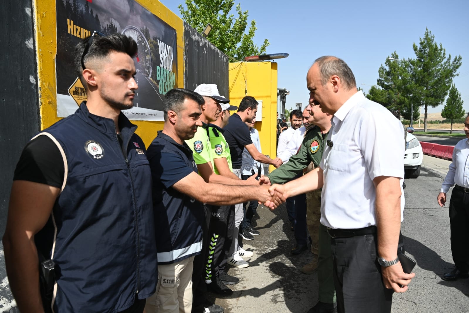 Emniyet Uygulama Noktasını ziyaret etti