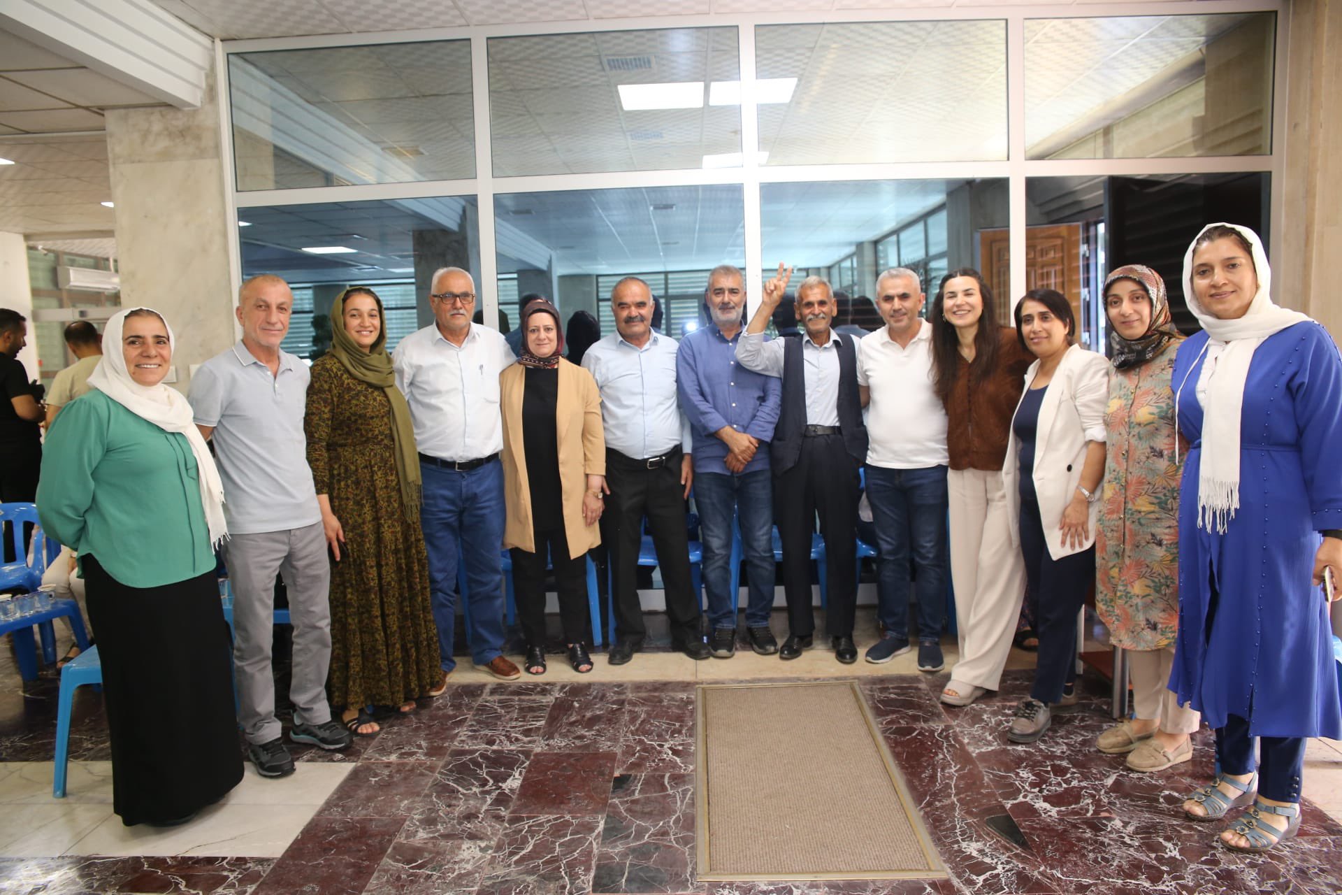 Başkan Sönük yurttaşlarla bayramlaştı