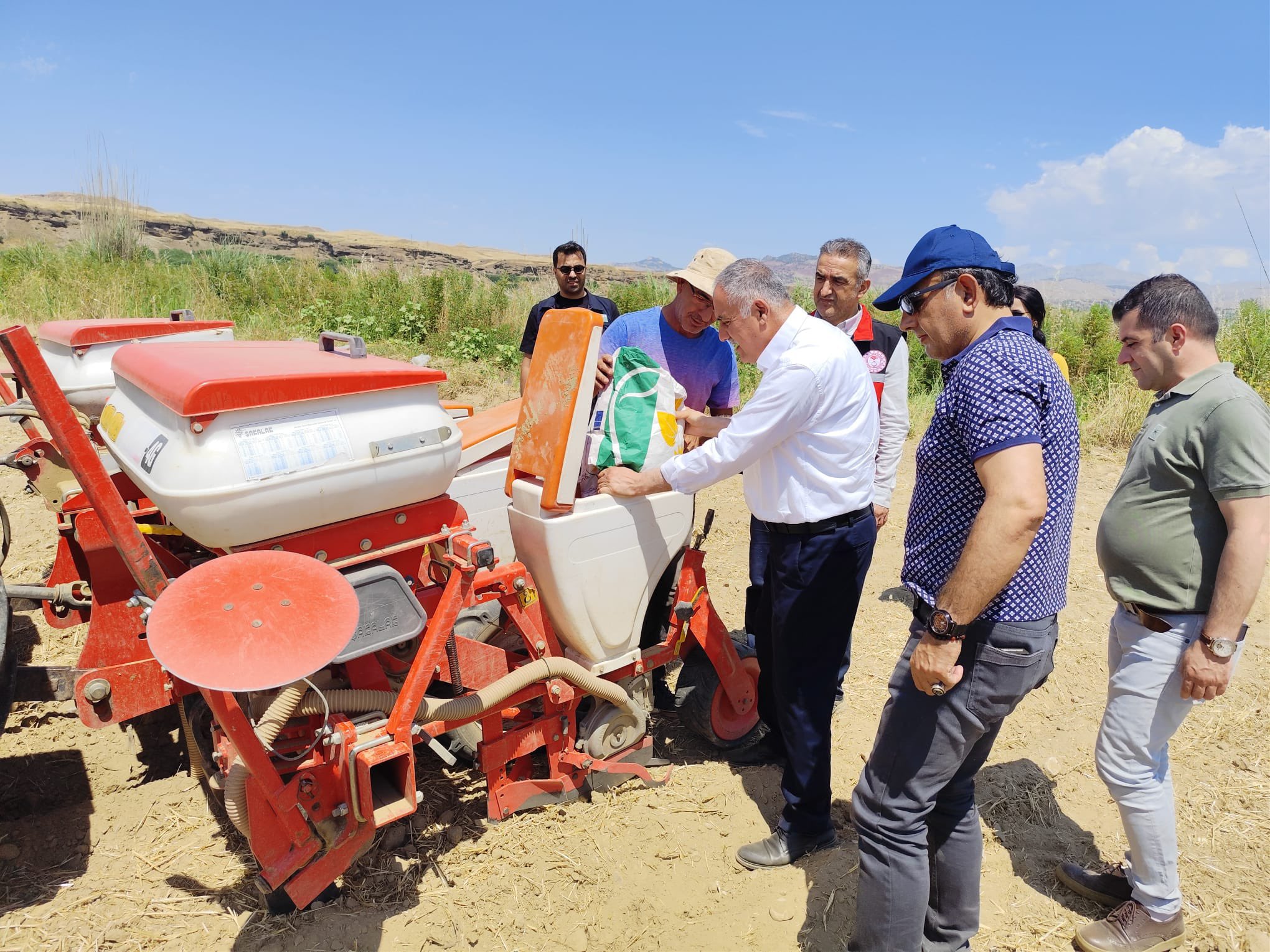 2. ürün Ayçiçeği tohum ekimi yapıldı