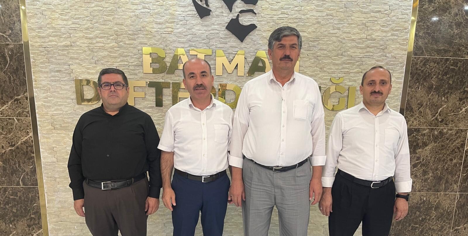 Başkan Çiftçi esnafın sorunları için Defterdarlıkla görüştü