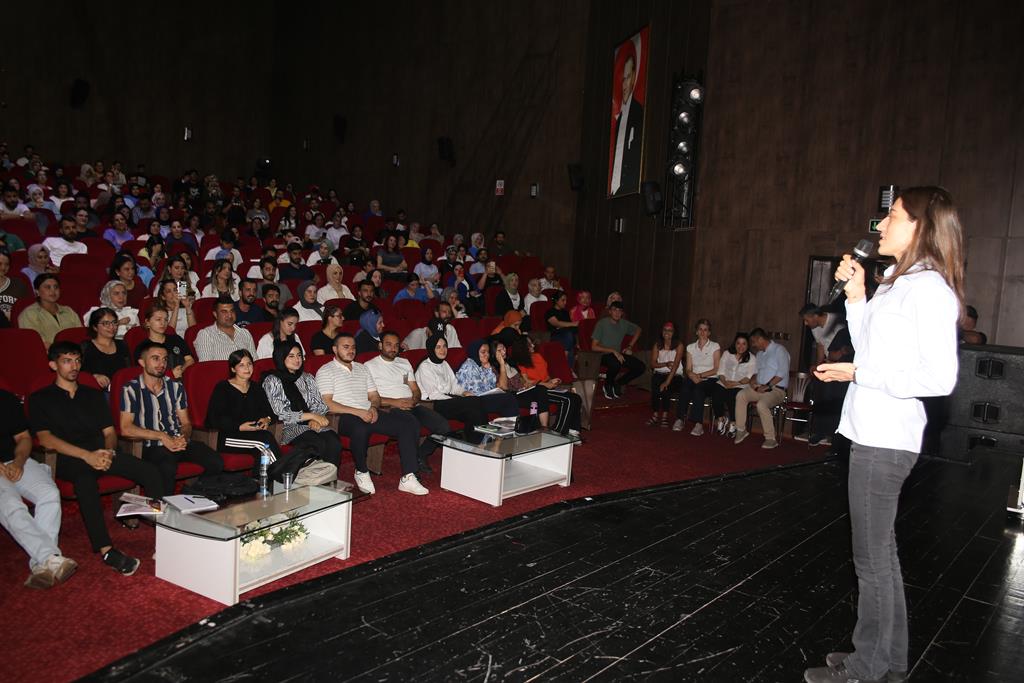 Eş Başkan Sönük Adaylara Başarılar Diledi