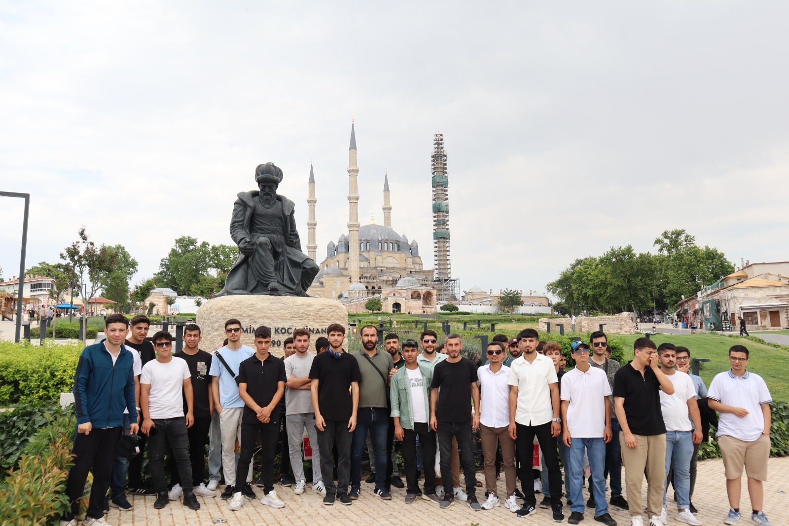 Tekirdağ’a giden Batmanlı gençler, kente hayran kaldı
