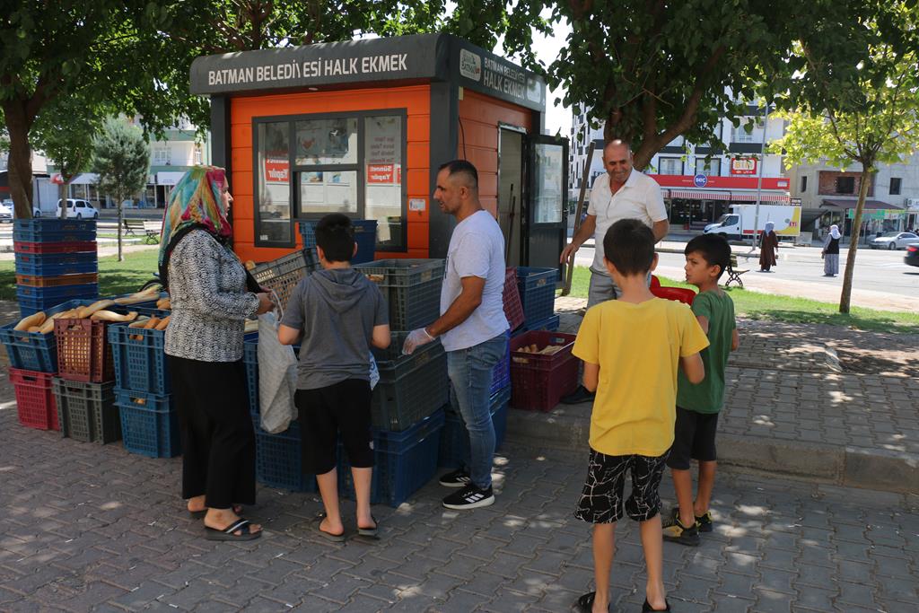 Günlük 40 bin 582 adet ücretiz ekmek dağıtılıyor