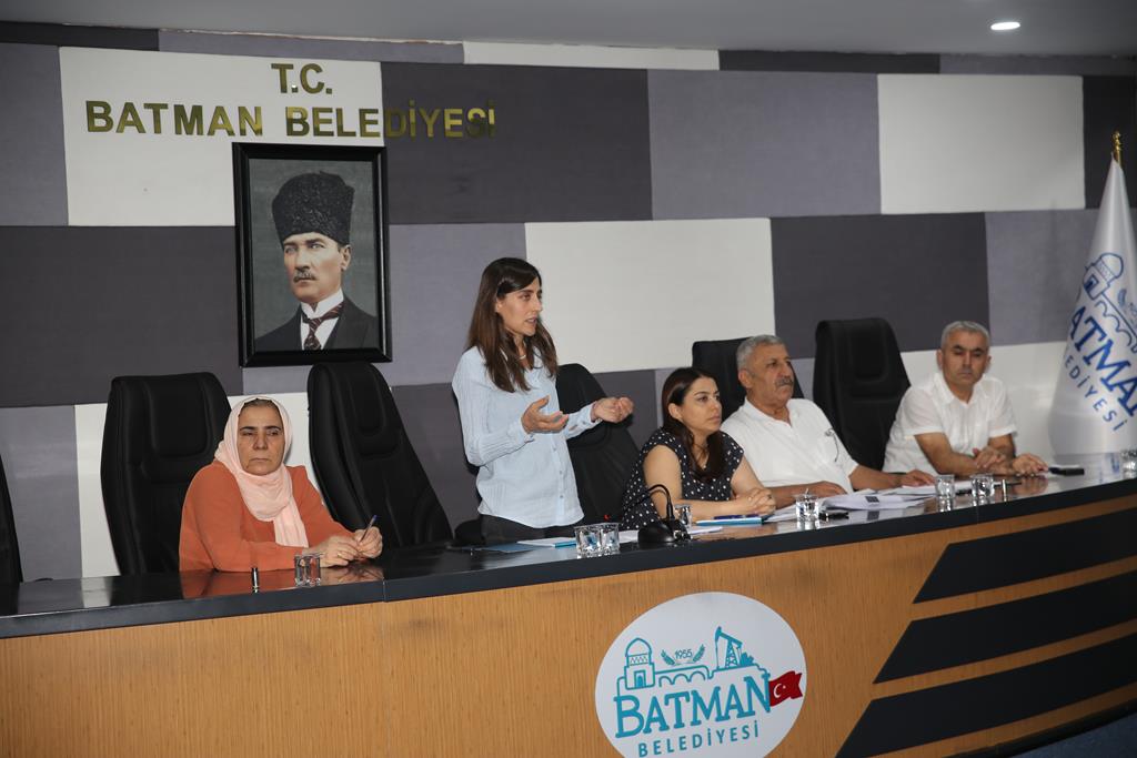 MUHTARLAR SORUNLARINI EŞ BAŞKAN SÖNÜKE İLETTİ