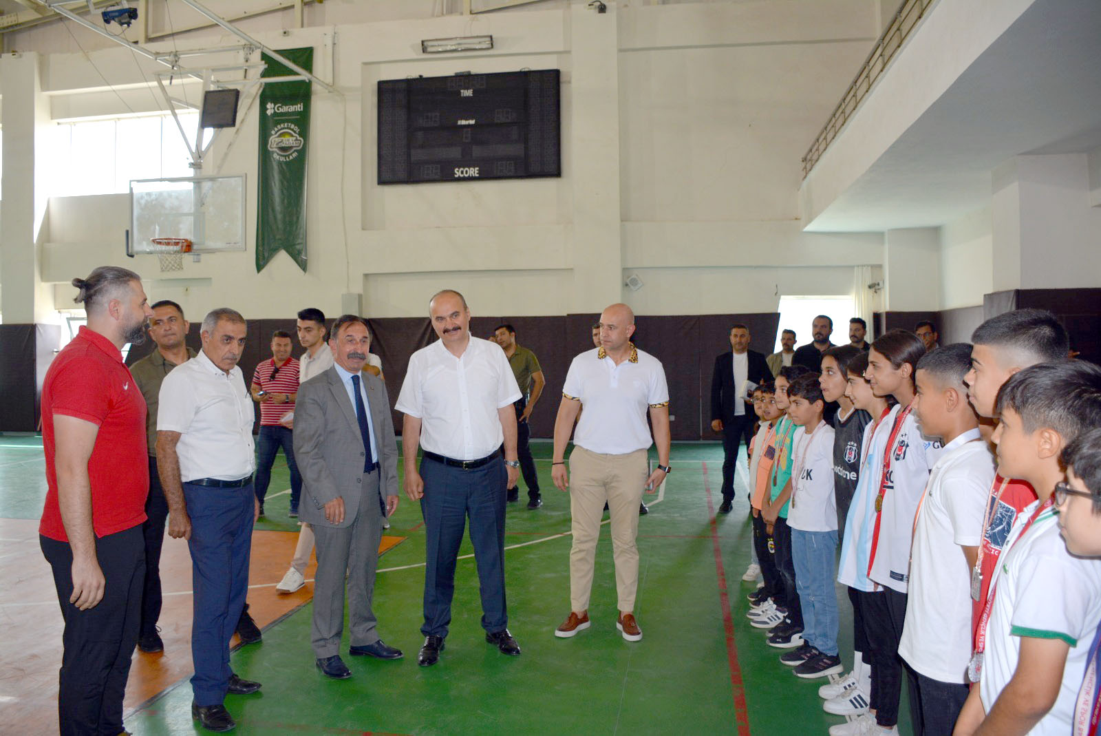 Batman Oryantiring Kulübü’ne EKS Okul Seti