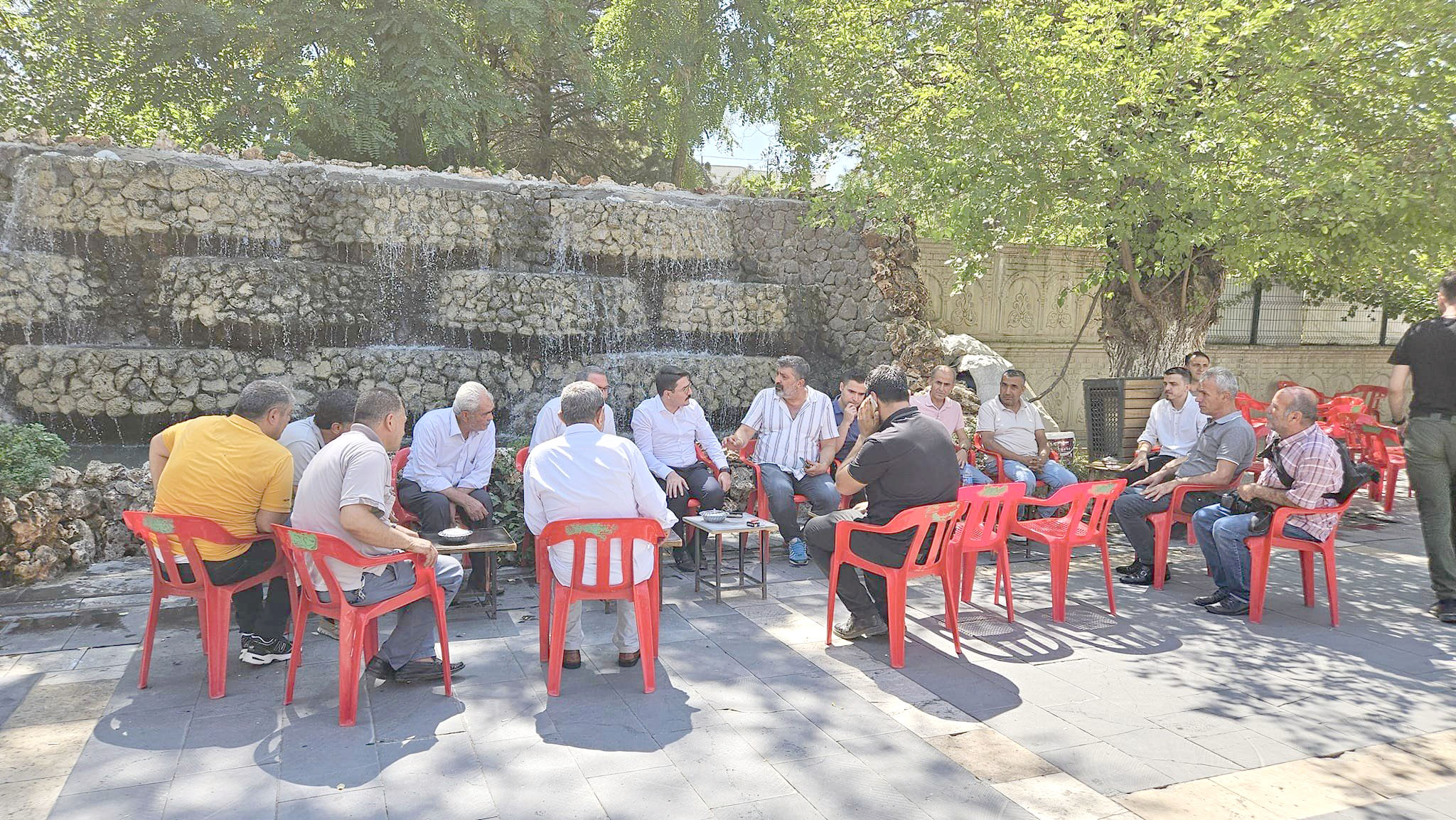 Vatandaşlar ile bir araya geldi