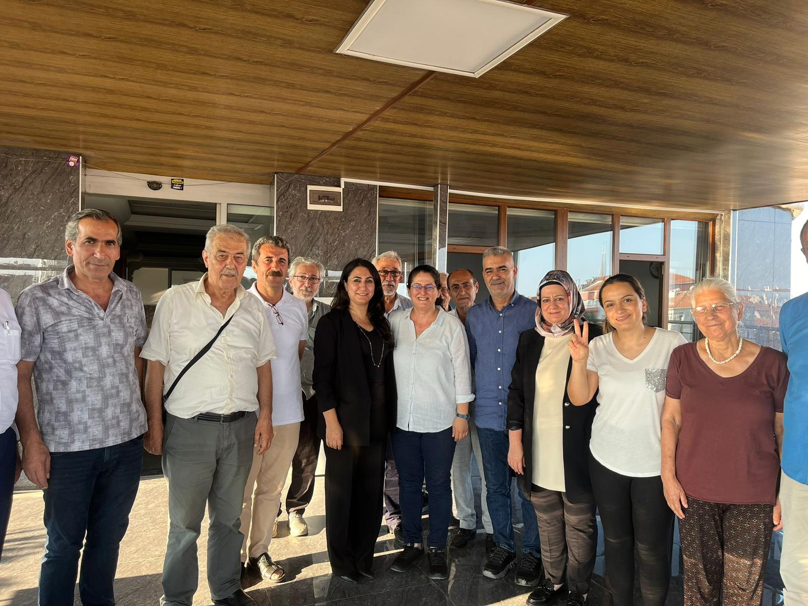 Dem Parti Batman heyeti, İstanbul’a çıkarma yaptı