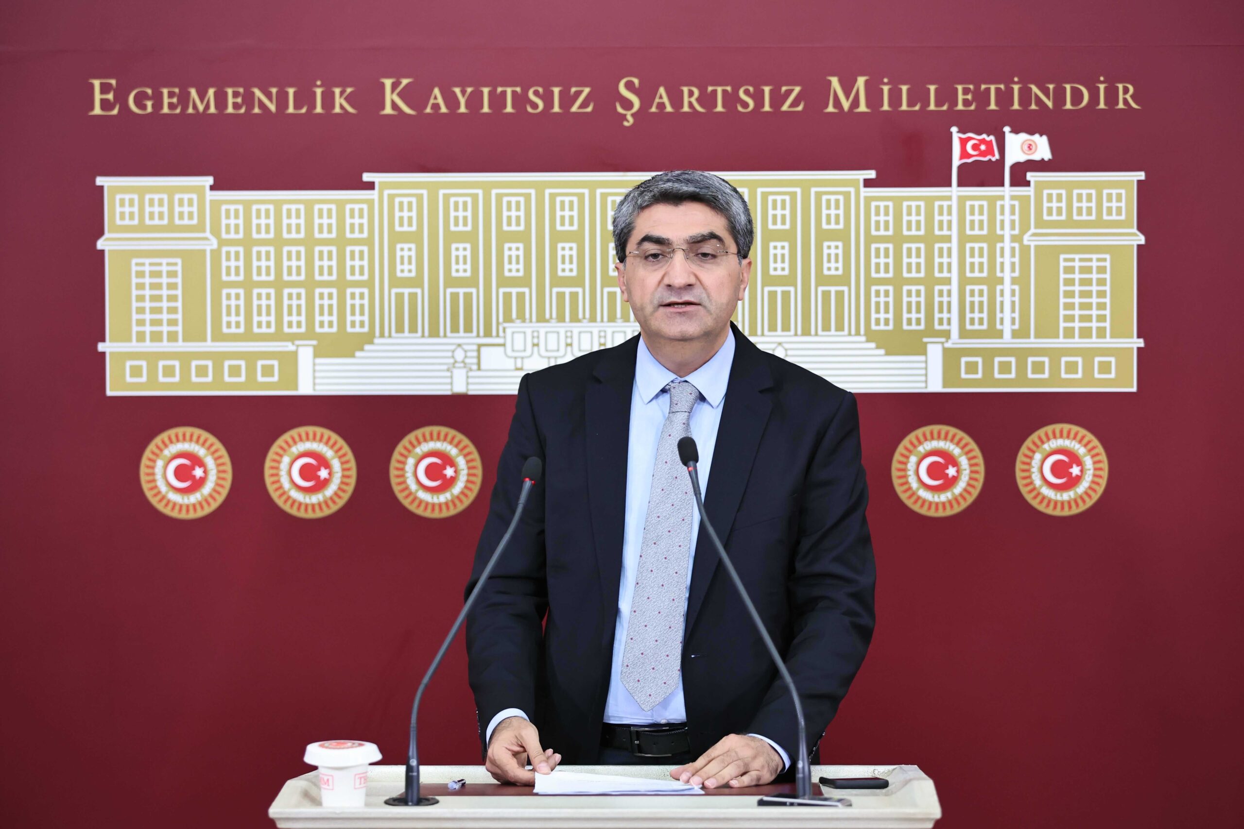 DEVA Partili Ekmen: Millî Eğitim Bakanlığı okulların güvenliği ile ne zaman ilgilenecek?