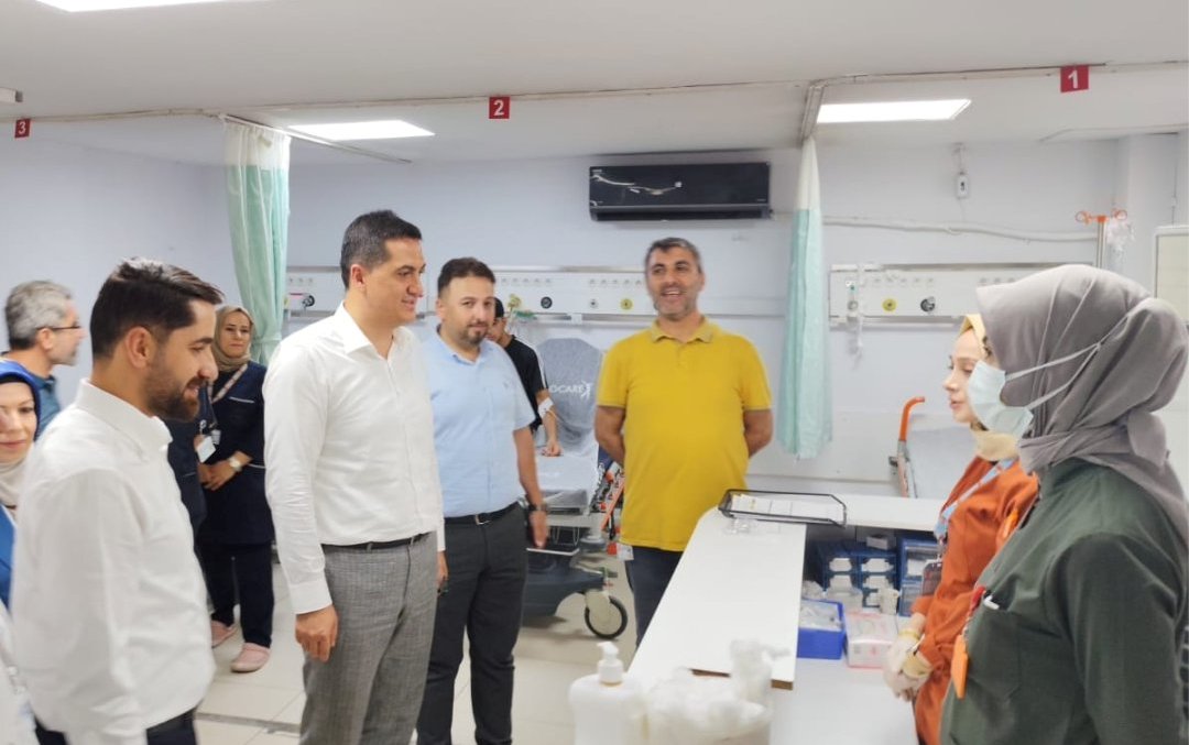 Müdür Canpolat İluh Devlet Hastanesini gezdi