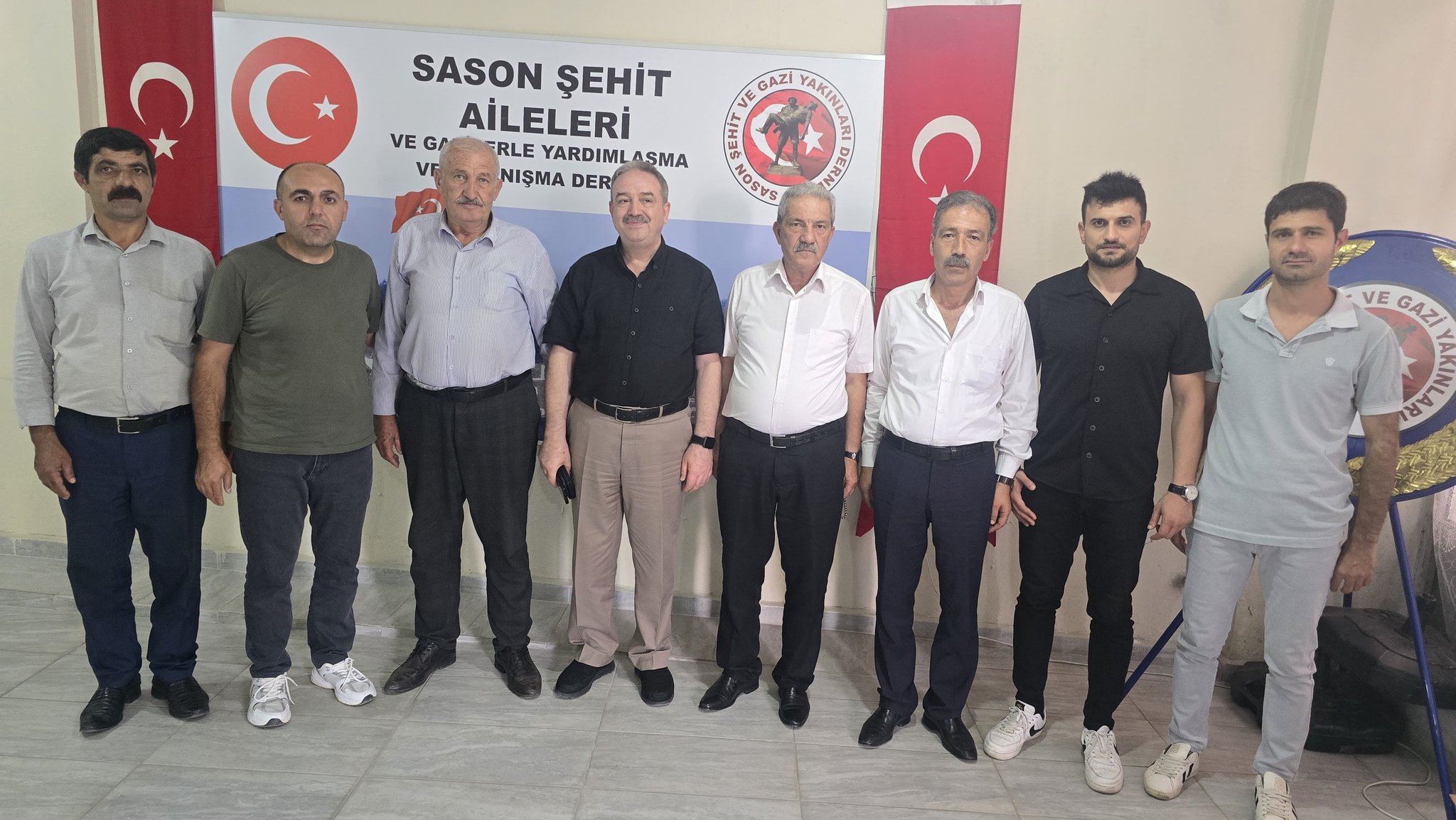 Müdür Eryarsoy Şehit Aileleri Derneğini ziyaret etti