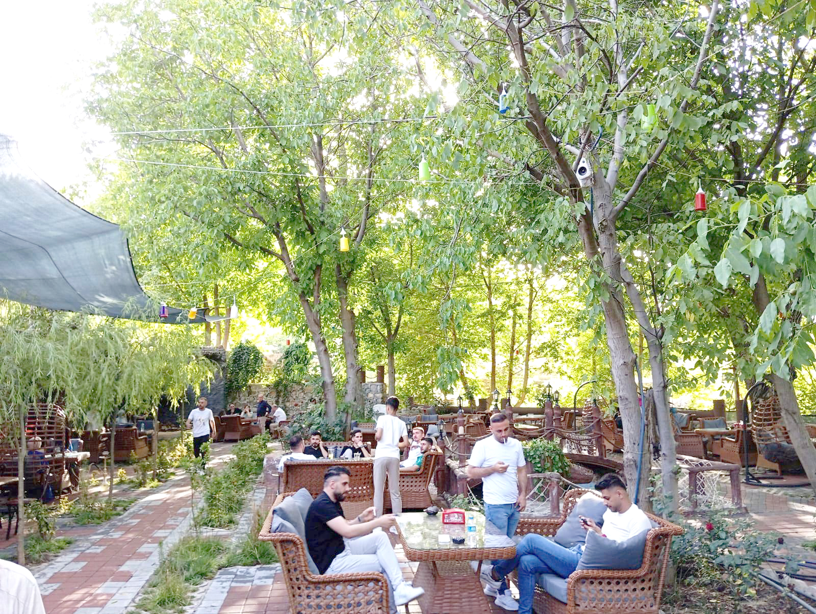 Sıcak, piknik alanlarına akın ettirdi