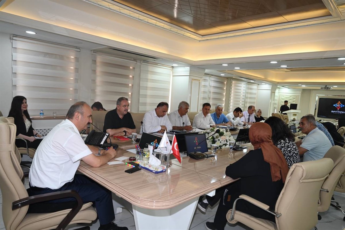 Halk günü toplantısı başladı