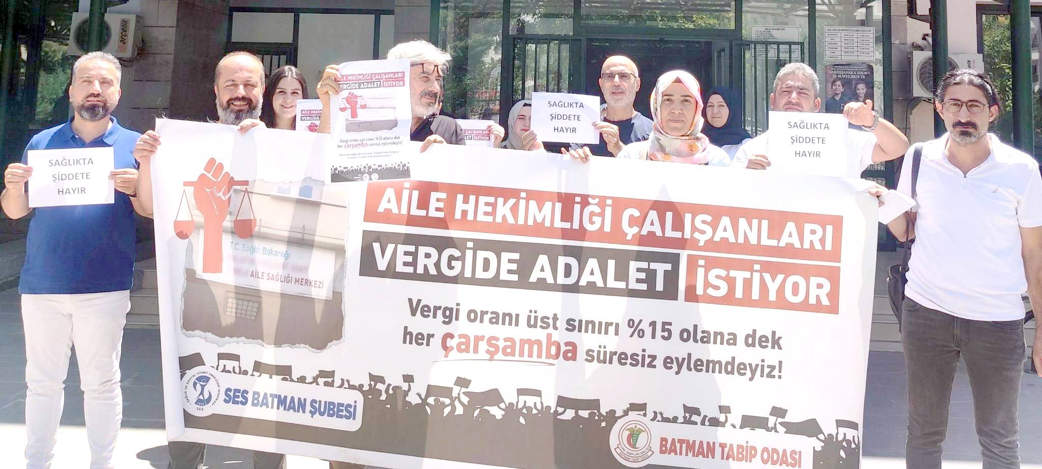 Sağlık Çalışanları Vergi Adaleti İçin Eylemde