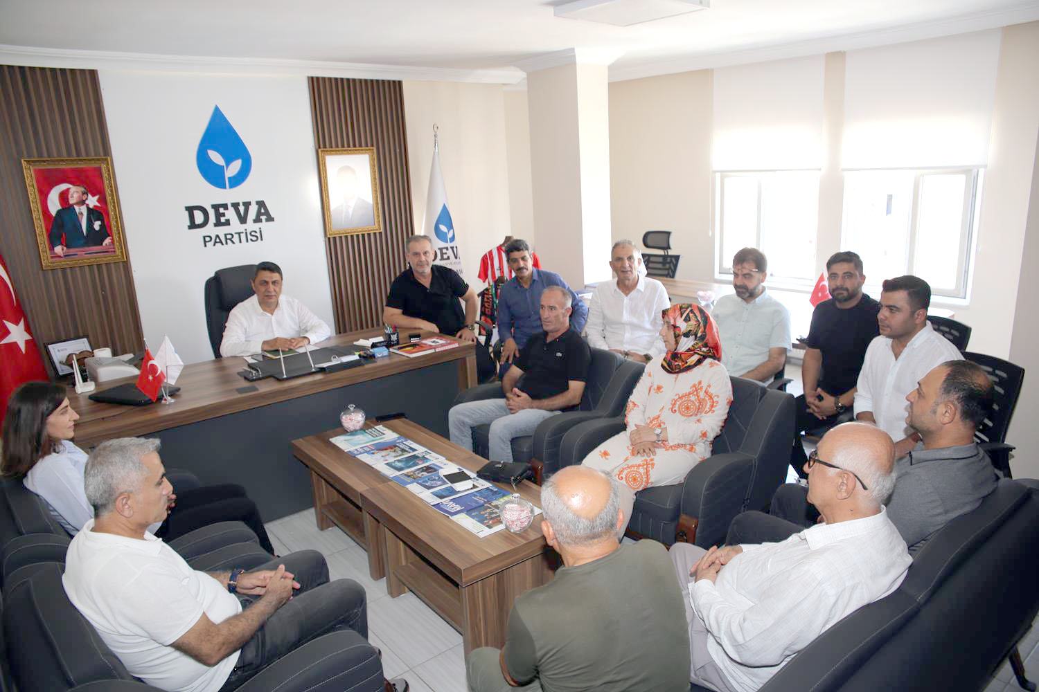 Eş Başkanlarından Deva Partisine iade-i ziyaret