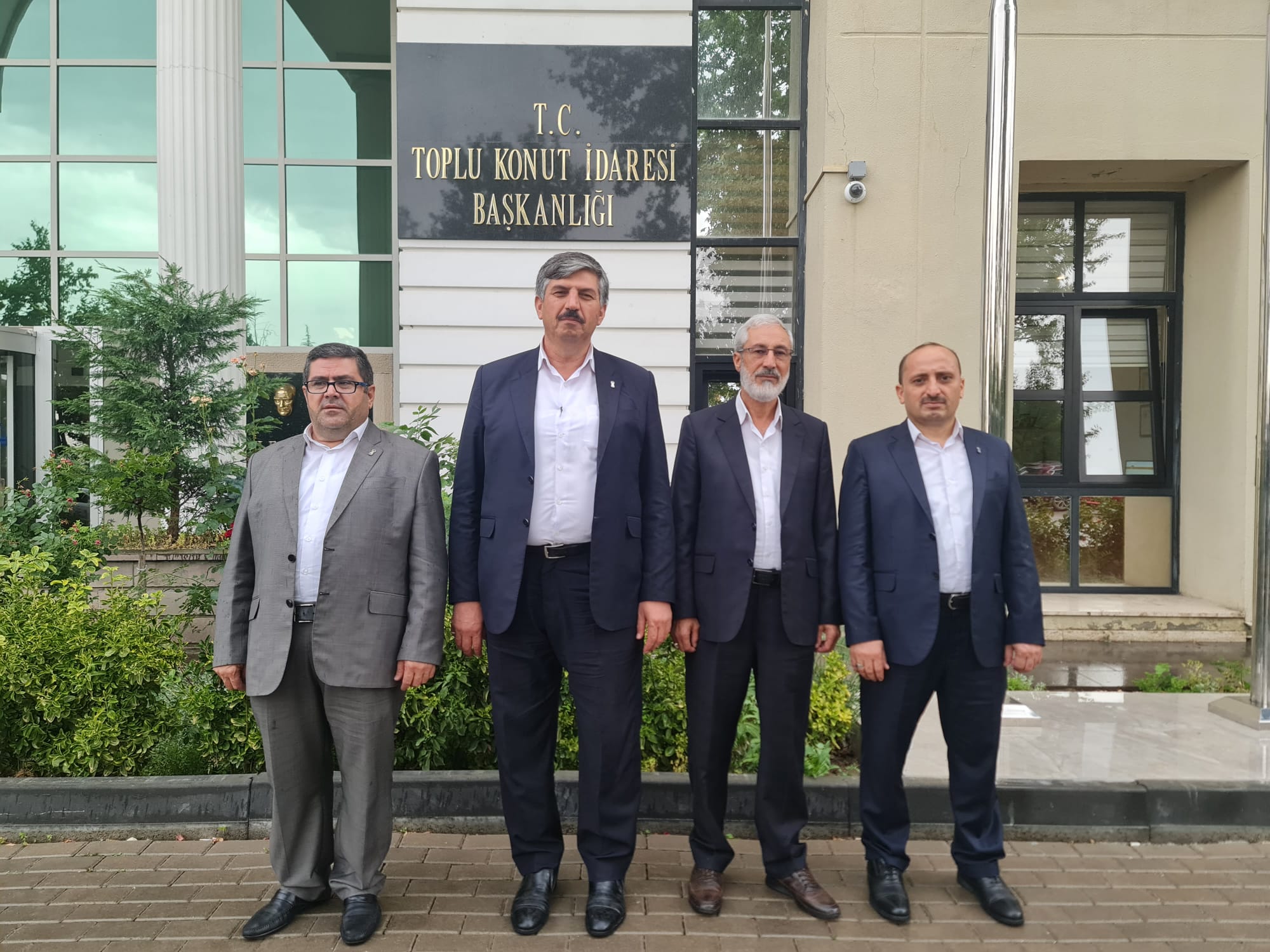 BAŞKAN ÇİFTÇİ TOKİ BAŞKANI İLE GÖRÜŞTÜ