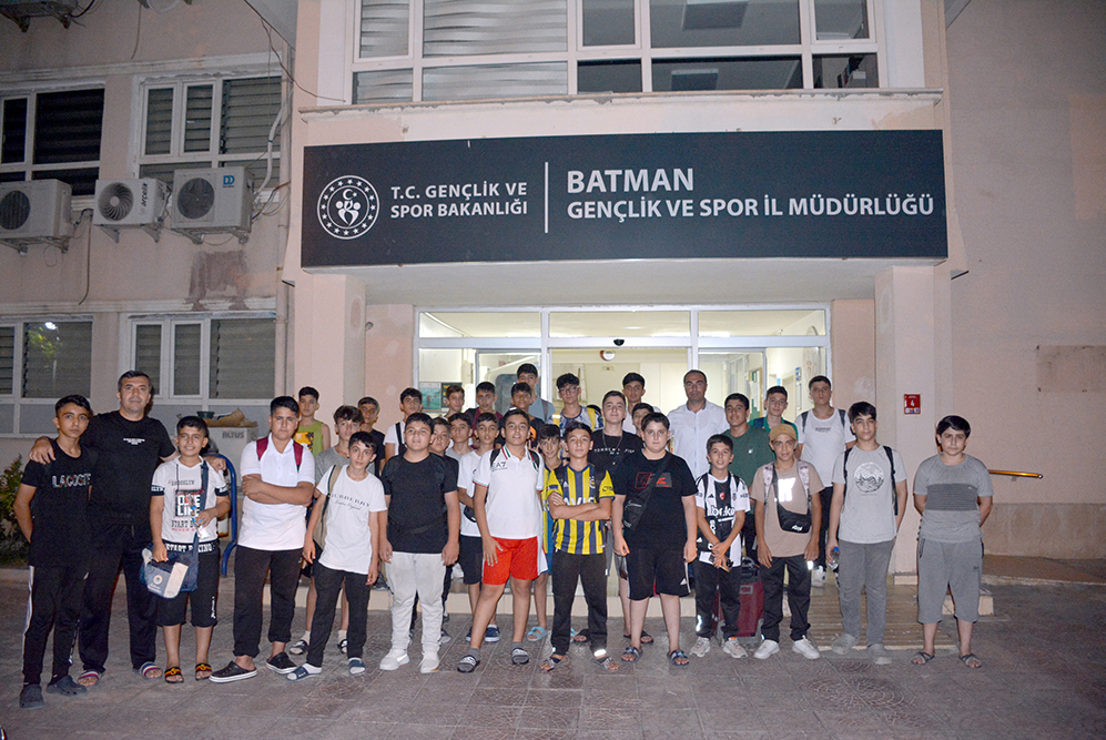 Batman Gençlik ve Spor İl Müdürlüğü 21. Kamp kafilesini Mersin’e uğurladı