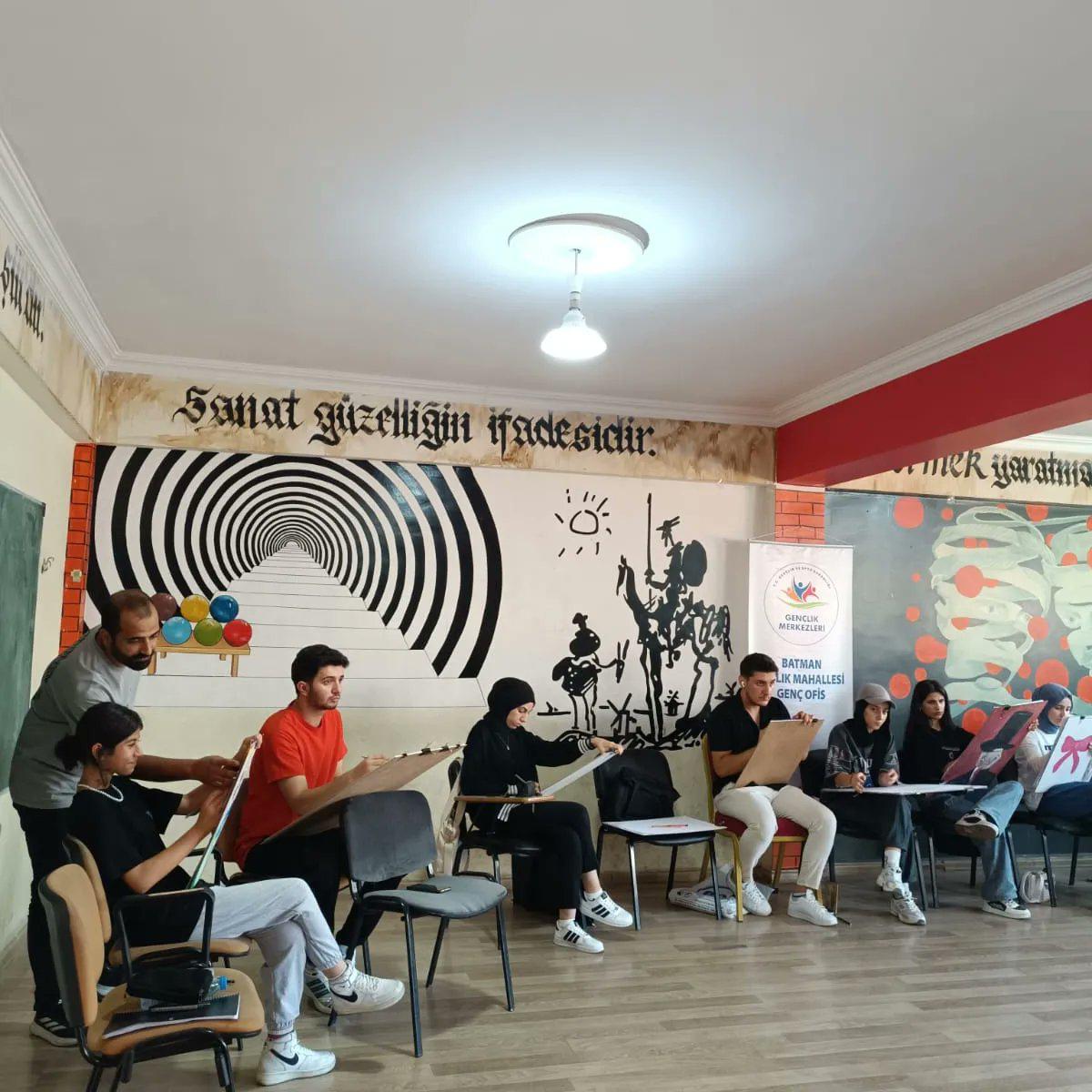 Geleceğin Ressamları Genç Ofislerde yetişiyor