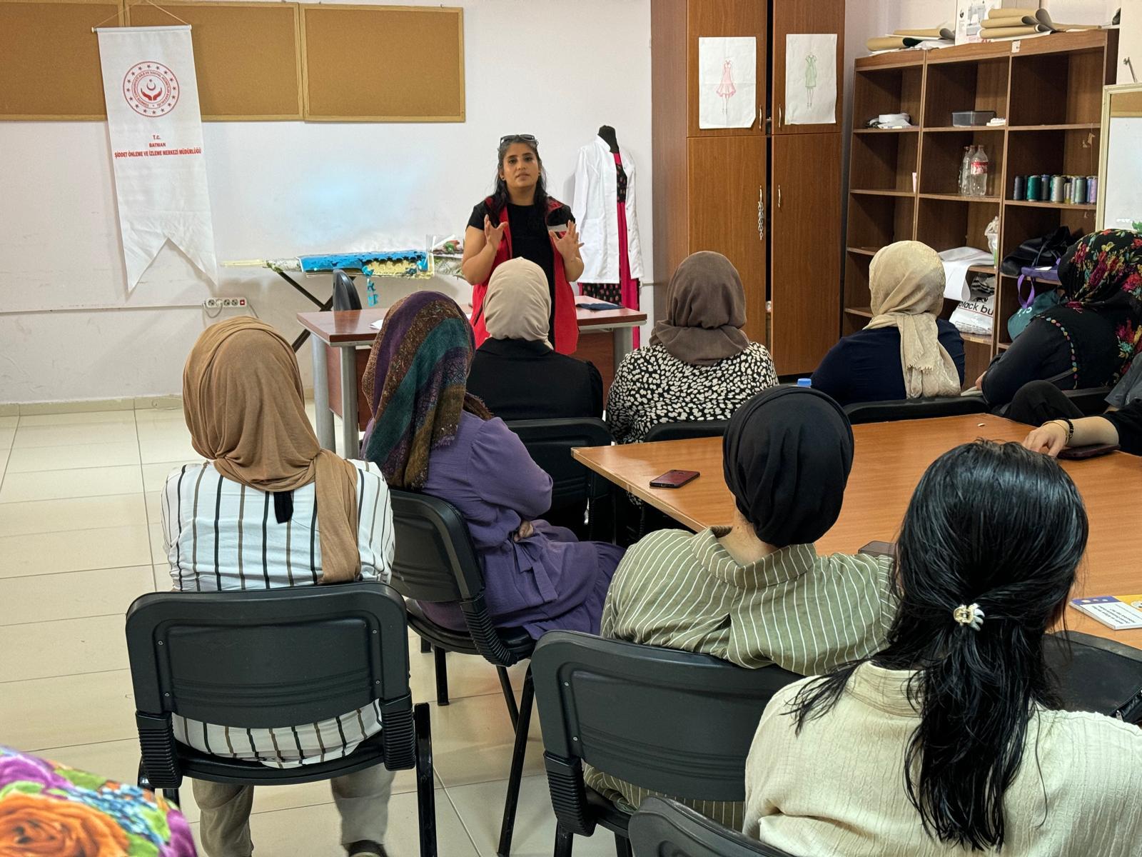 19 Mayıs ÇATOM Kursiyerlerine ŞÖNİM tarafından farkındalık eğitimi verildi