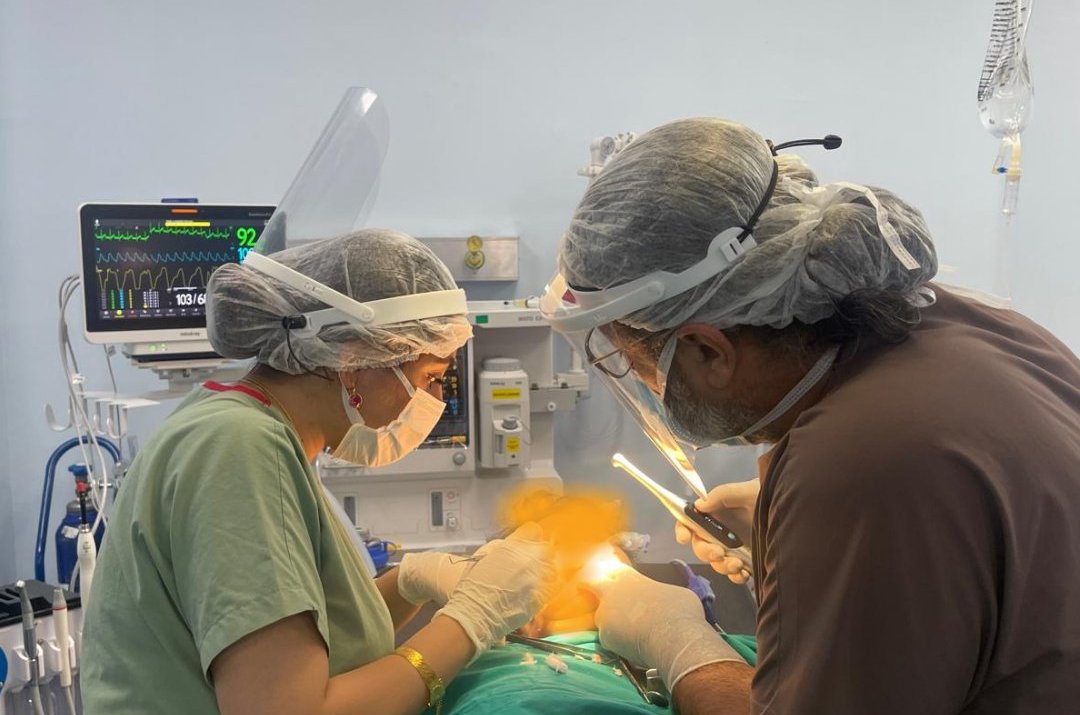 Genel anestezi altında diş tedavisi hız kesmeden devam ediyor