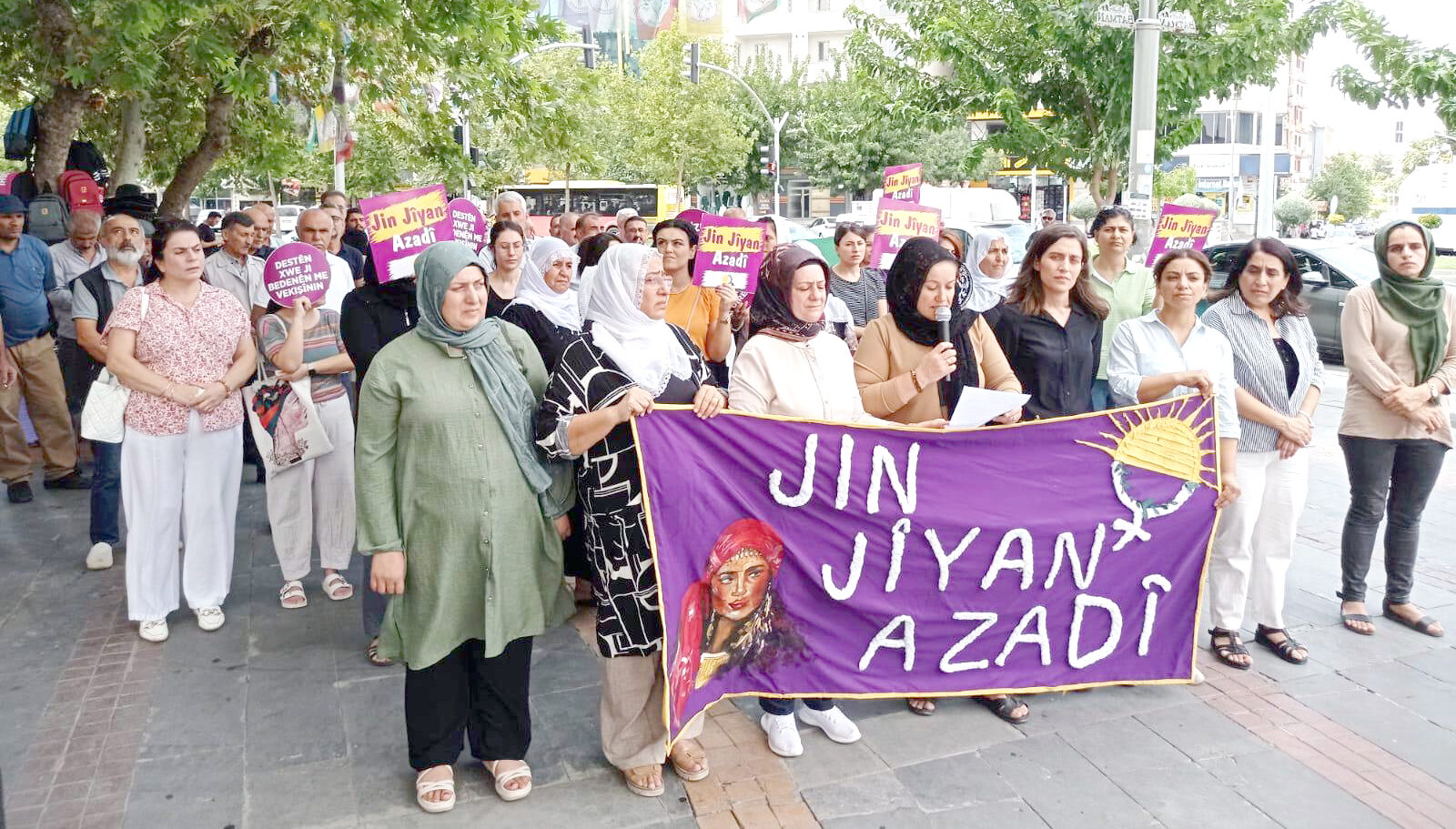 ‘İRADE GASPININ MEŞRULAŞTIRMASINA İZİN VERMEYECEĞİZ’