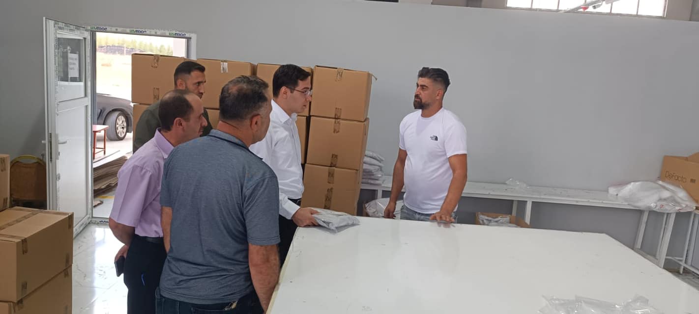 Kaymakam Öztaş, Kefre Tekstil’de incelemelerde bulundu