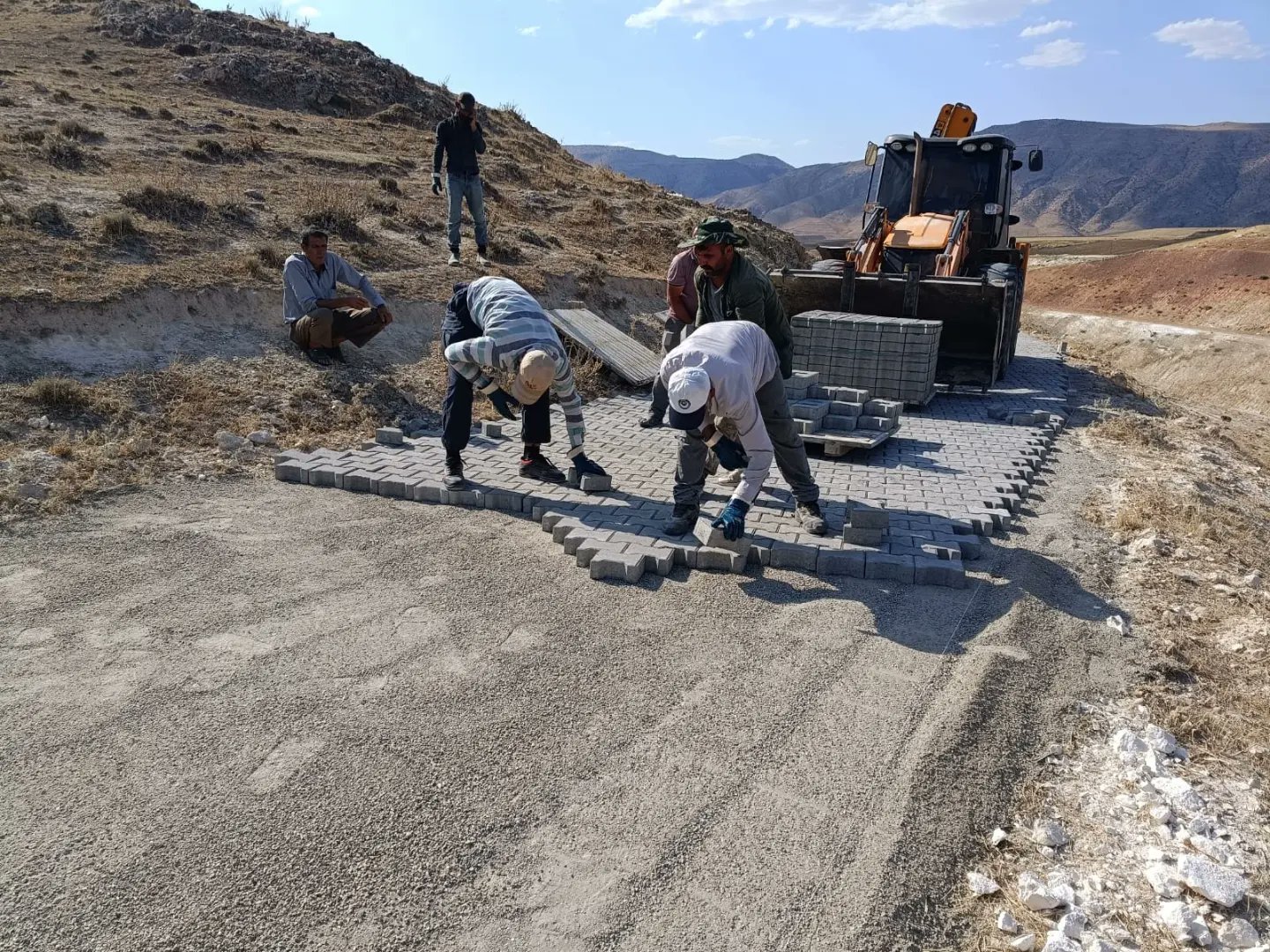 Hasankeyf’te parke taşı çalışmaları tamamlandı