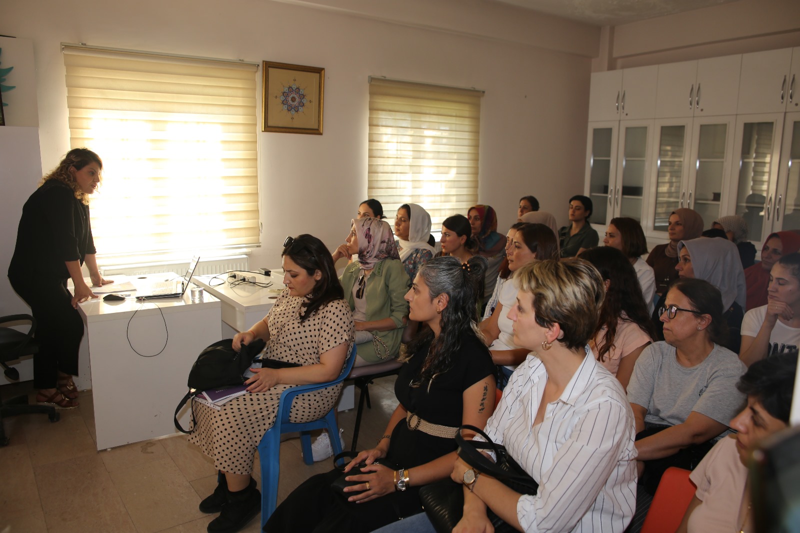 Kadınlara yönelik haklar ve şiddet eğitimleri