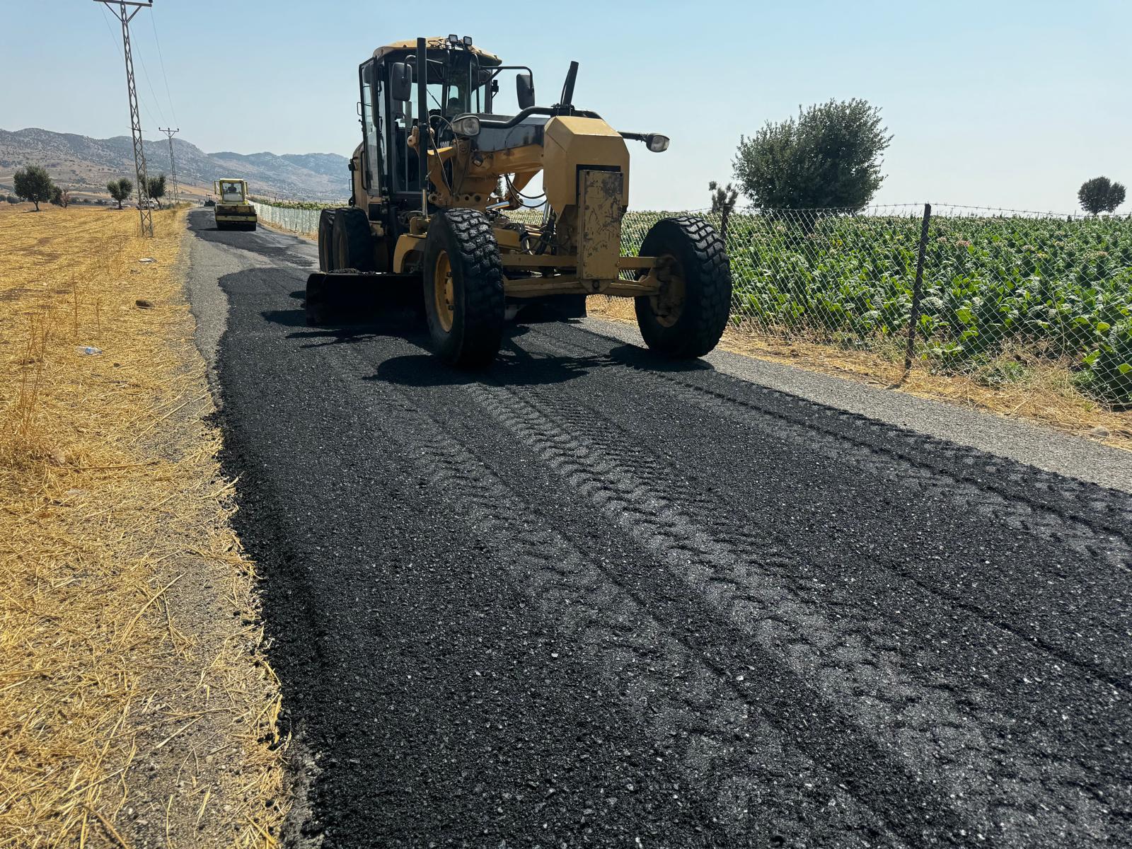 Kozluk’ta Grup Köy Yollarına BSK Asfalt Çalışması Tamamlandı
