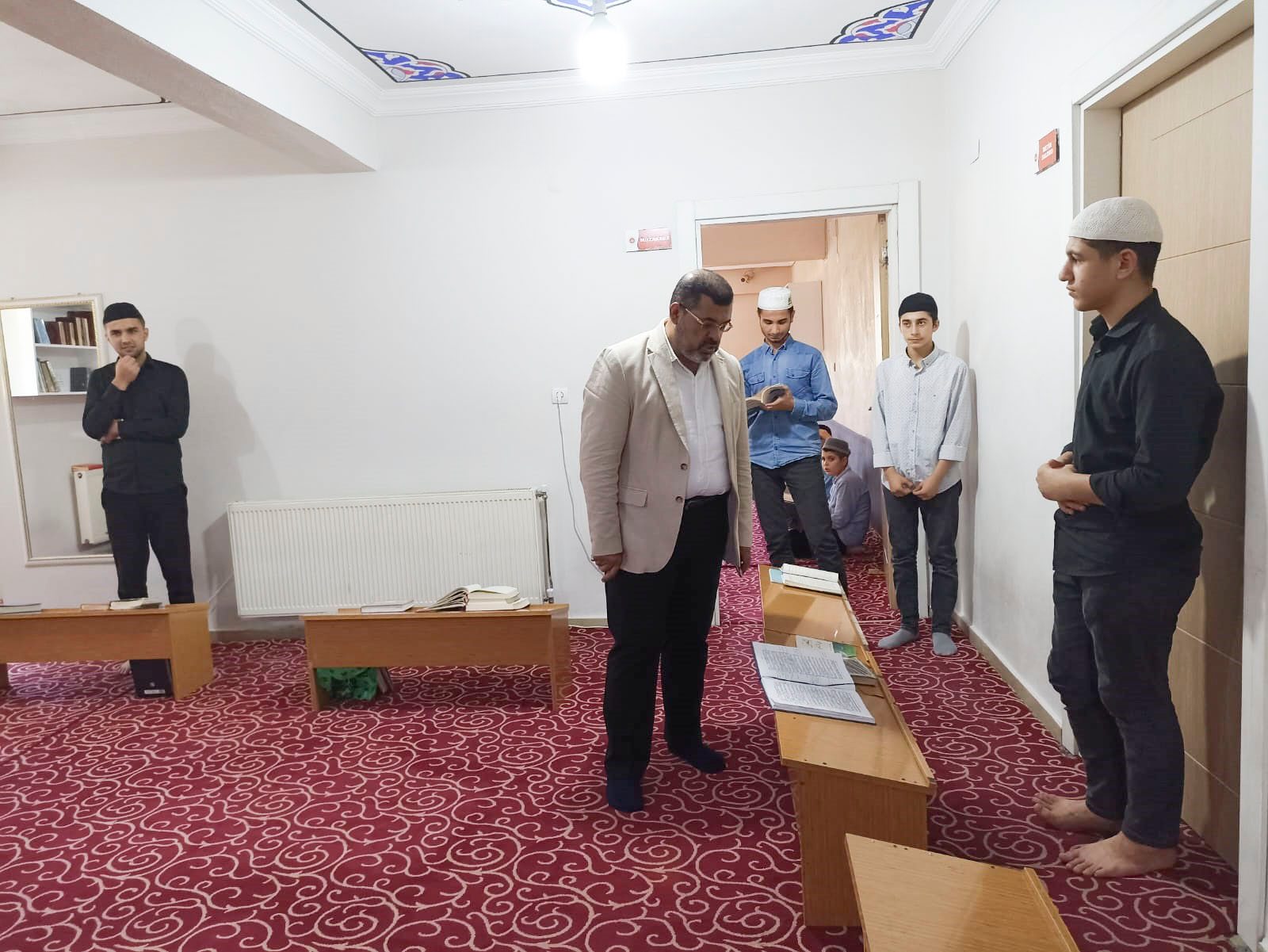 İmam Buhari Erkek Yatılı Kur’an kursunu ziyaret etti