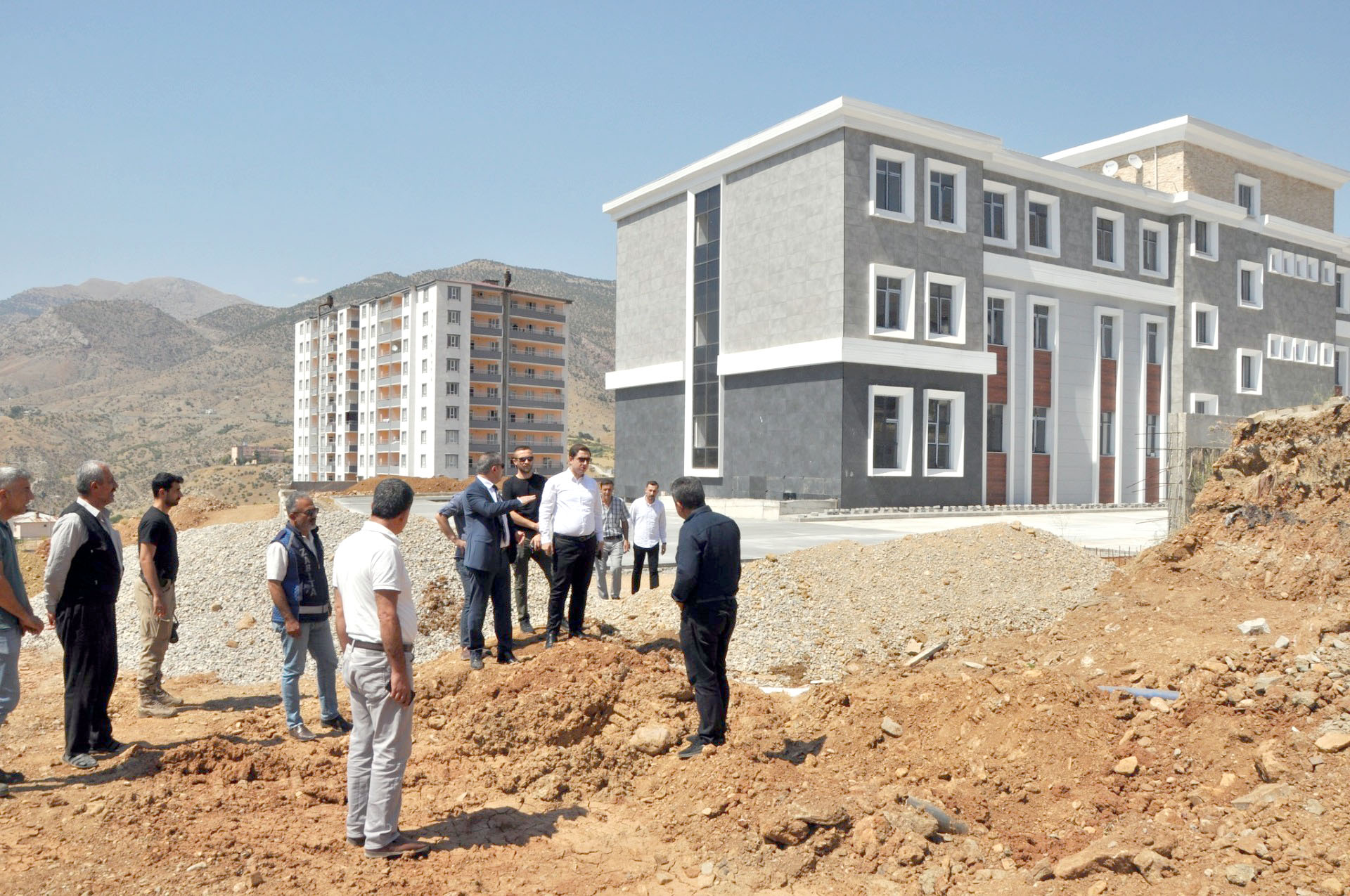 Çalışmaları incelediler