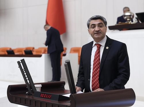 Ekmen: “Vakıf Üniversiteleri ve Özel Yurtlardaki Fahiş Ücret Artışları Kabul Edilemez”