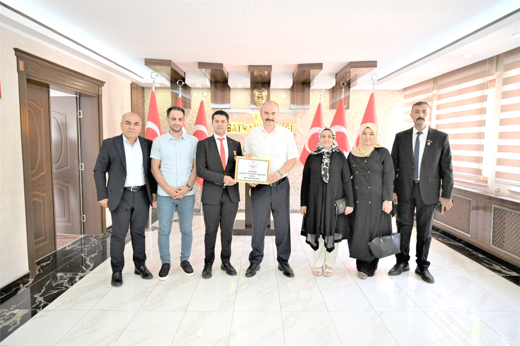 TÜGŞAV’dan Vali Canalp’e ziyaret